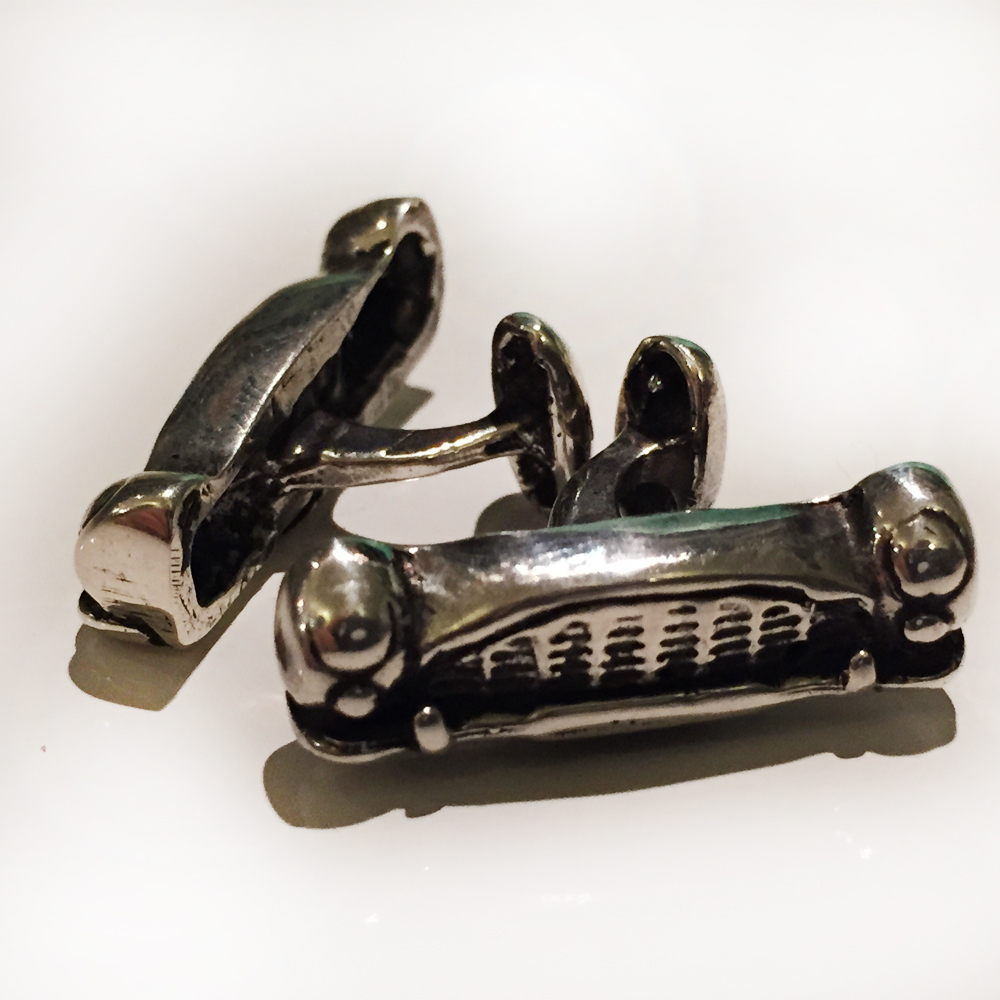 Austin-Martin-Cufflinks-HiOctaneJewelry.jpg