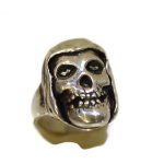 Misfit-Skull-Ring-11.jpg